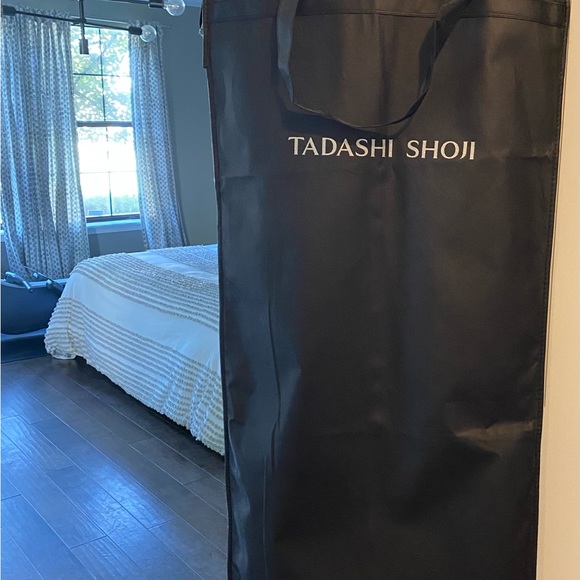 Tadashi Shoji Adriane Floral Embroidered Tea Length Dress Size 00 - Picture 2 of 8